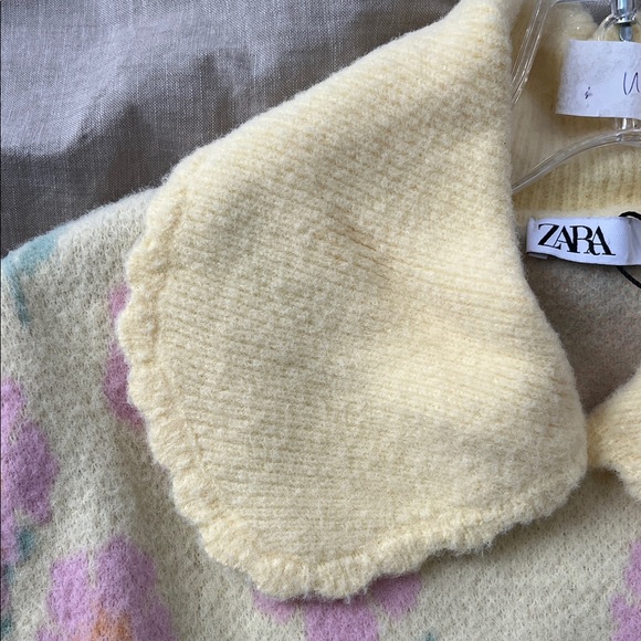 Zara Pastel Yellow Floral Women's Sweater - Picture 3 of 4